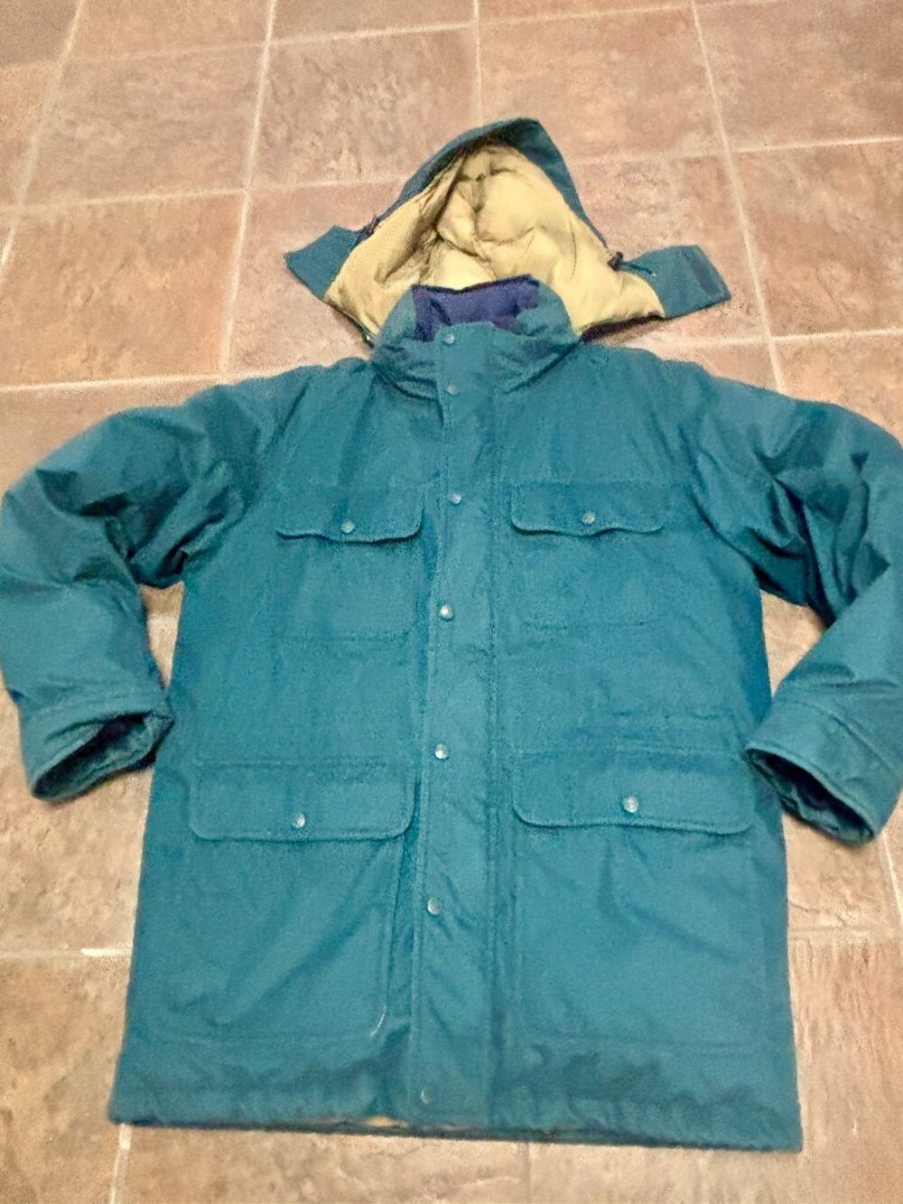 ~~Cabela's Hooded Vintage Puffer Coat Women's M Teal Premier Northern Goose Down